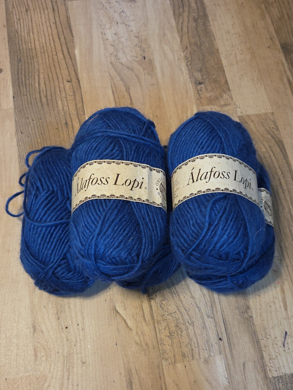 NEW Alafoss Lopi 5 Rolls Made In Iceland 100% Wool Royal Blue